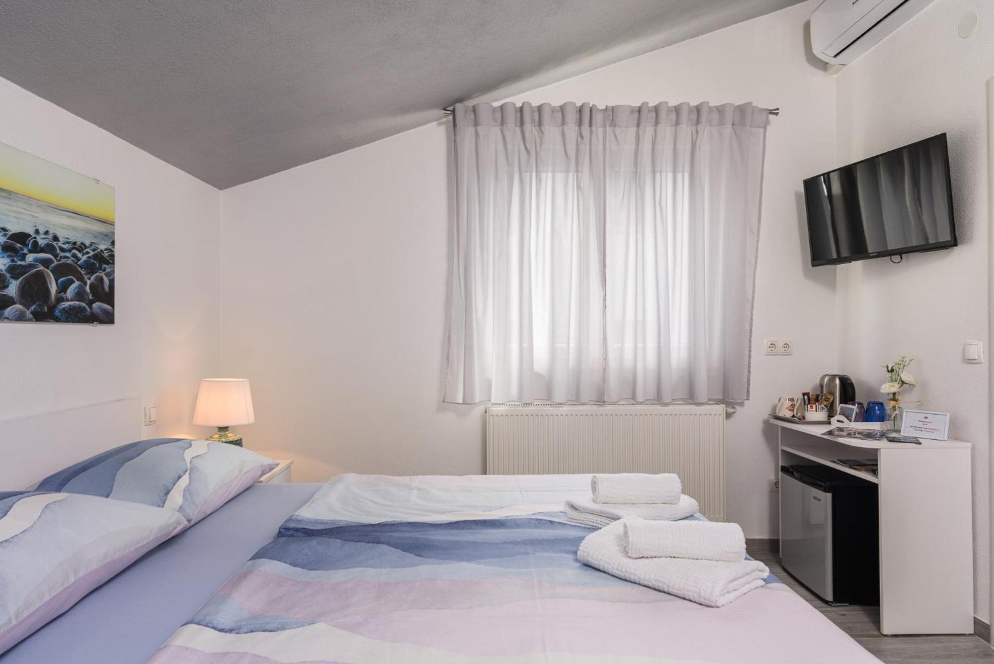 Rooms Anna Trogir Luaran gambar